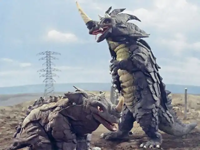 杰克对战龙卷风怪兽西格拉斯和海啸怪兽西蒙斯.