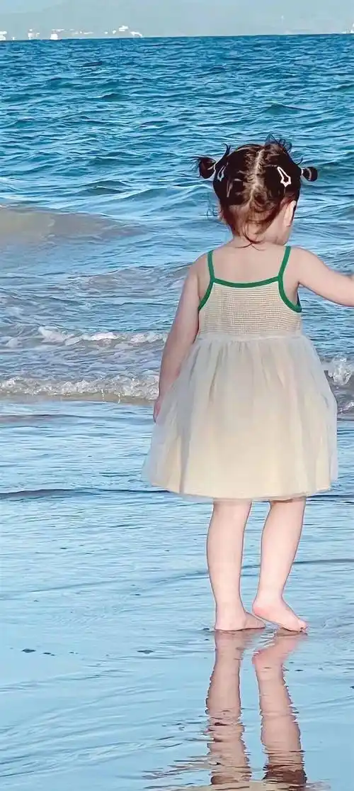 治愈系可爱萌娃壁纸