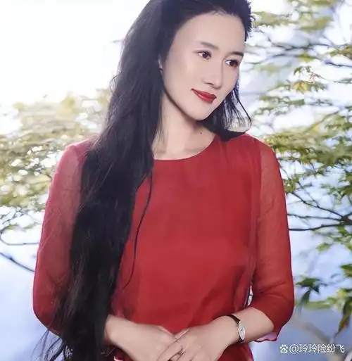 杜星霖甘愿为张纪中受"钢丝穿乳"之痛,深扒原因,常人难以理解