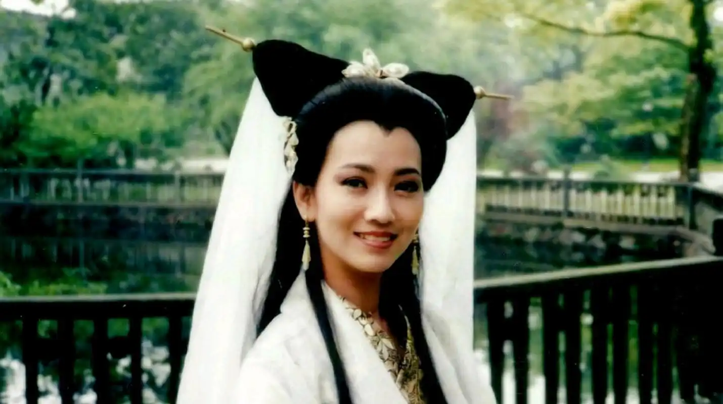 为什么白素贞修炼了一千七百年还是一条蛇妖,没有变成龙呢?