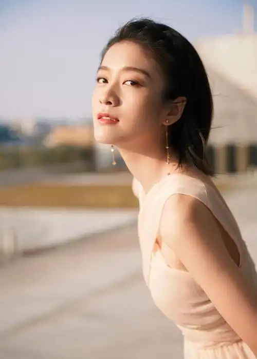 张雪迎芝士甜桃裙甜美写真图片58