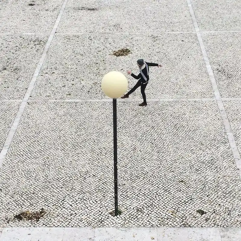 丰富的奇特摄影视角 趣味十足的视觉错位