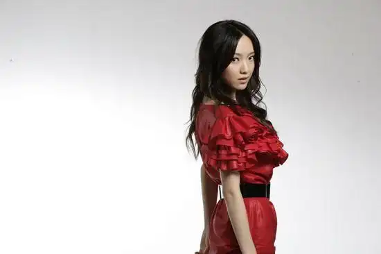 资料图片:往届星光大道实力选手-阎奕格