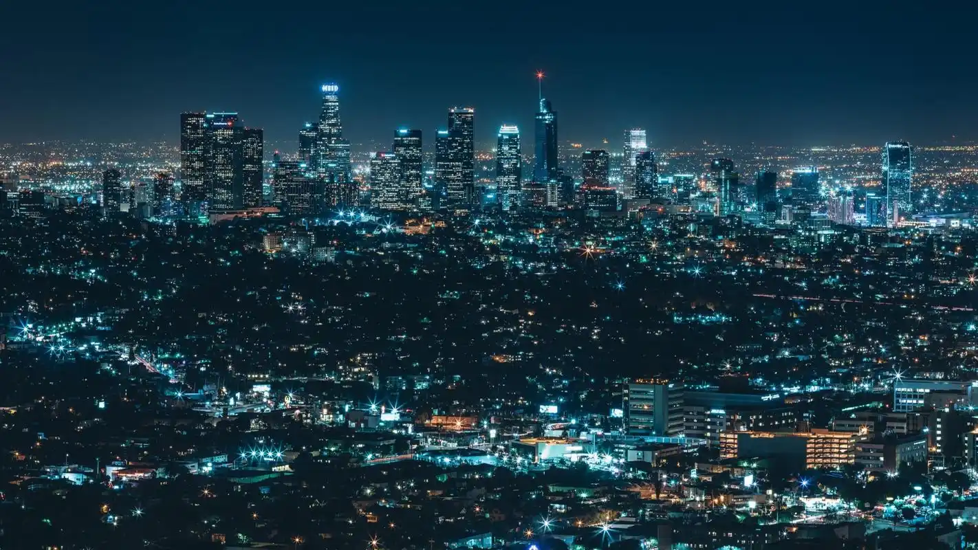 瑰丽的城市夜景图片桌面壁纸-风景壁纸-壁纸下载-美桌网