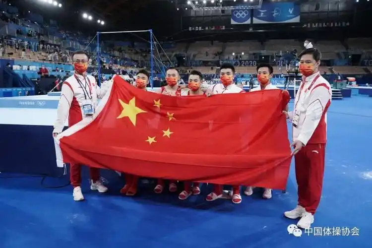 东京奥运会体操男子团体决赛结束中国队获得铜牌