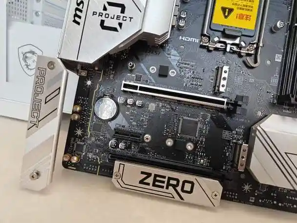 超强黑化特供,i5-12490f搭配微星b760m,性能全面释放!