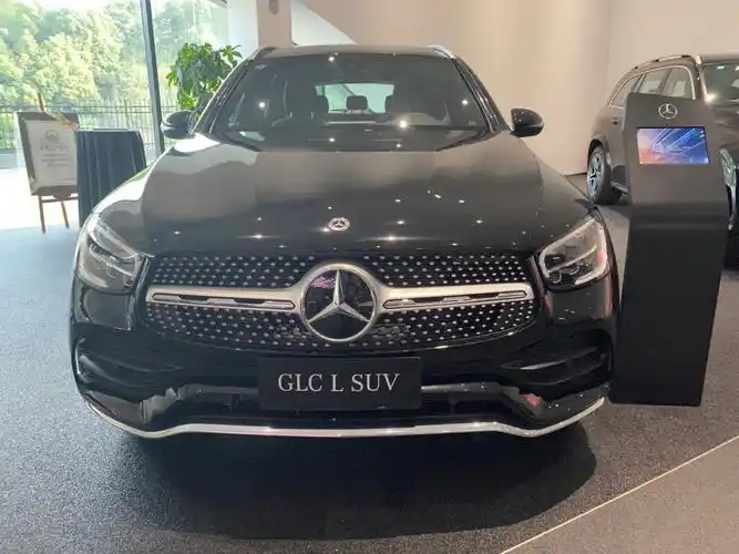 2022款奔驰glc谁说女孩不能开大suv