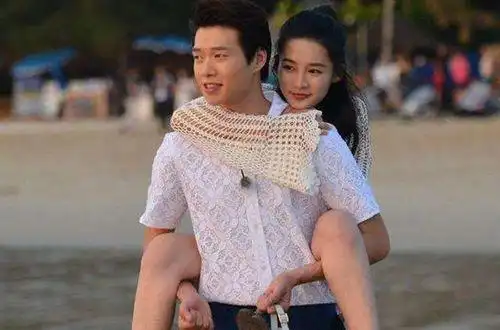 李沁的老公是谁?他们是怎么认识的?