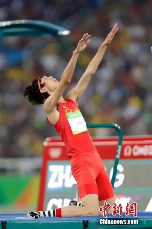 与体育割裂的"体育网红"张国伟