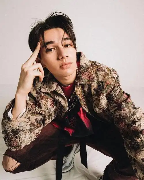 去中国尽管对中国娱乐圈知之甚少,当公司询问intersection要不要参加