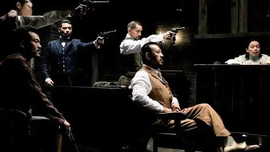 如果说《让子弹飞》成功做到了艺术和商业平衡,2014年姜文自编自导自