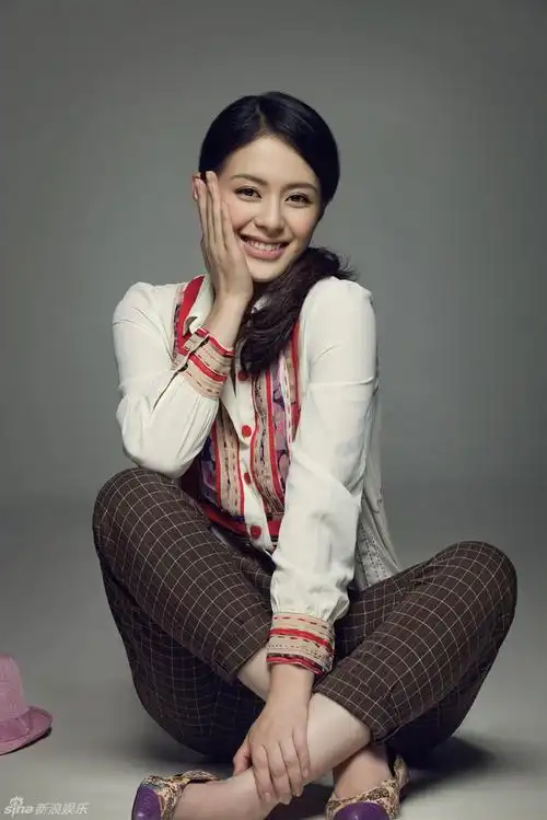 组图:王力可鬼马俏皮写真 甜美微笑融化人心_高清图集_新浪网