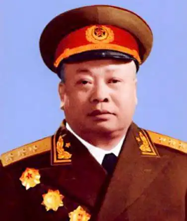 中国人民解放军总干部部第一副部长,北京军区政治委员,沈阳军区第二