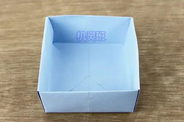 怎么用a4纸折叠收纳小盒子(步骤图解)