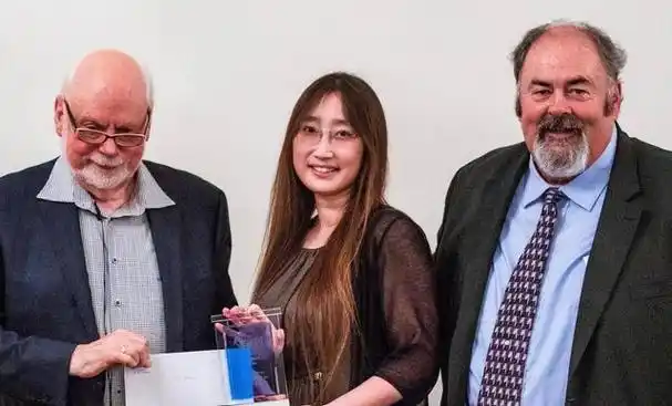 学术界"苏妲己":12年换了4任丈夫,39岁靠新老公成名校教授