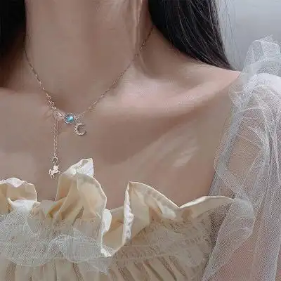 苏瓷精致部位女头锁骨部位唯美成熟清新