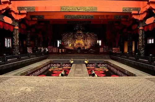 【12月30日】￥1499 | 杭州西湖,水乡乌镇,穿越横