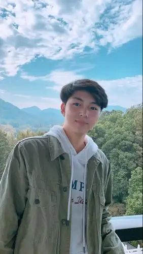 范峻岭(男,26岁)