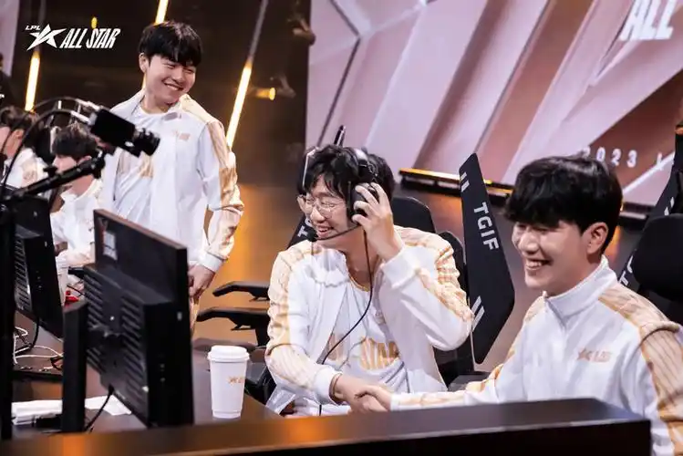 theshy邀请ning一同作战,仁川人还有机会集合