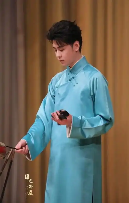 德云社最受宠弟子张云雷,十年蜕变化成蝶,与师娘王惠关系不一般