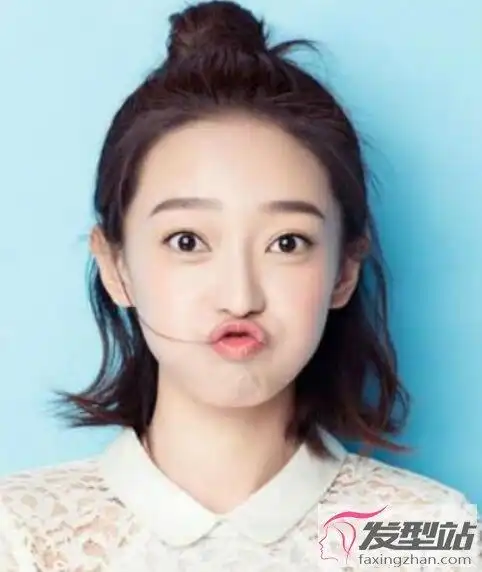 圆脸女生怎么扎头发好看半扎发俏皮减龄又显脸小