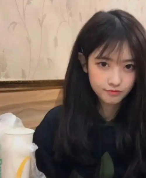 抖音蛇姐壁纸头像图片高清无水印版下载v1.