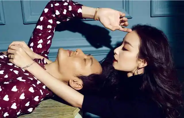 爱情|胡歌|薛佳凝_新浪新闻