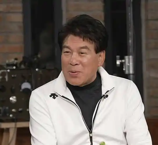 陈佩斯朱时茂罕有同框直播!