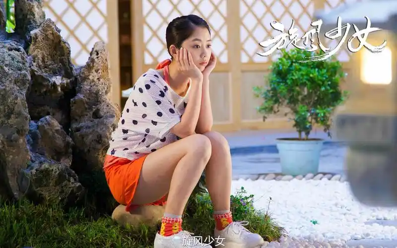 《旋风少女》晓萤谭松韵剧照桌面壁纸下载