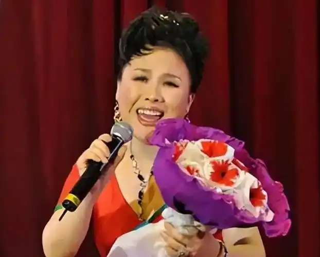 歌唱家芦秀梅:不愿抛弃入狱丈夫,55岁患癌去世,她至今让人痛惜