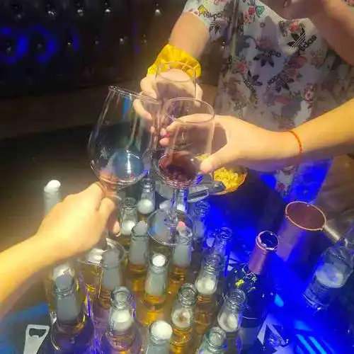 星光欢乐颂量贩ktv-"环境还多好,曲库还很全,巴适的很!