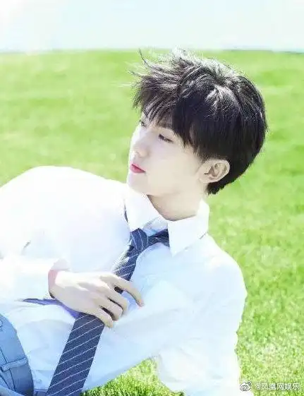 是高考第一天[高考锦鲤]郑州47中公布一张马嘉祺超话现身学校的现场照