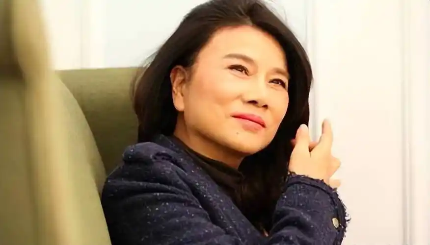 原创身价百亿的7位单身女富豪个个让人心动有人40岁还没谈过恋爱