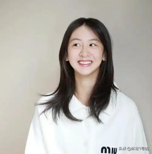 母亲盼通过网球上大学,郑钦文是榜样|田亮|童星|叶一茜|爸爸去哪儿