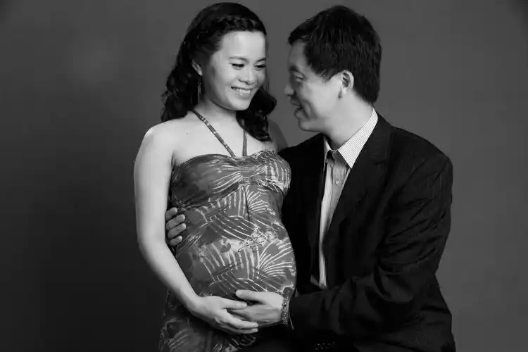 (孕照上传啦)「十月孕味」70后孕妈的温馨体验,期盼已久的孕照终 .