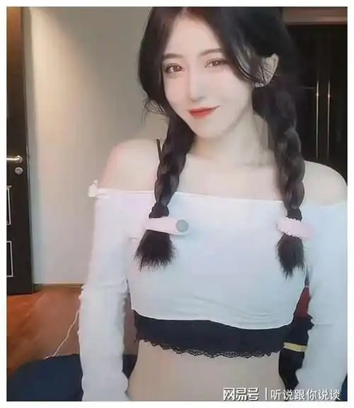 呆妹儿转型颜值主播新造型又纯又欲粉丝纷纷改口叫老婆