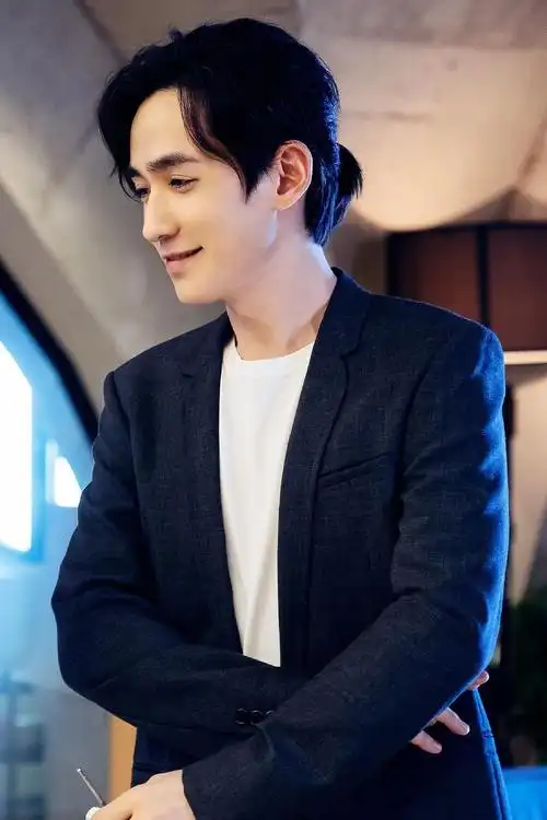 朱一龙 | 今日份的井然哥哥