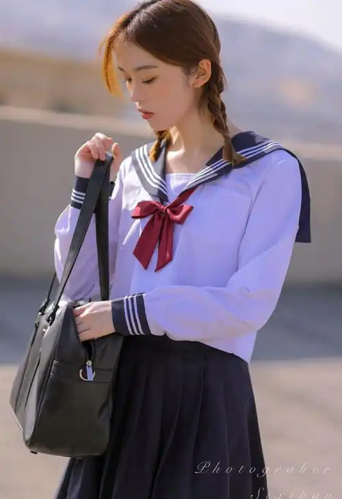 jk制服美少女性感超短裙写真图片
