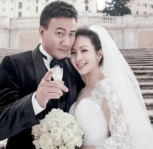 演员柏寒儿子韩青,柏寒有孩子吗(北京人艺17对明星夫妻合影照)