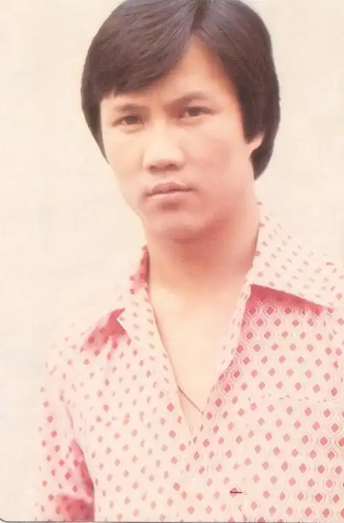 "霍元甲"黄元申:与赵雅芝传出绯闻,41岁削发为僧,今年75岁了_腾讯新闻