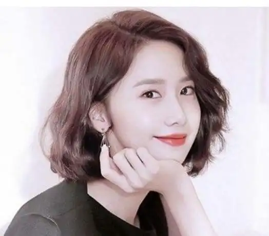 女生新款韩式微卷短发温柔时尚小姐姐别错过