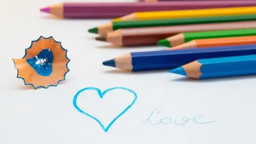 缤纷多彩 彩色的铅笔 爱心 love 6k设计图片壁纸
