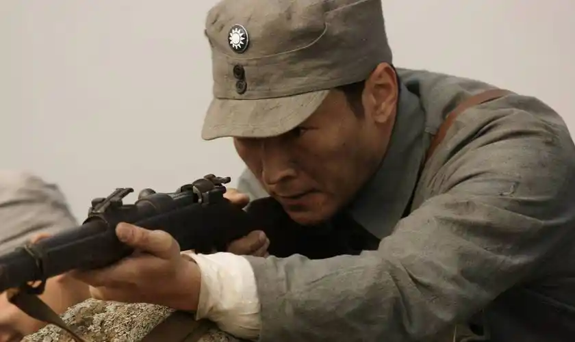 新四军遭遇群敌,血战至最后一人,却大难不死,成为新中国少将_刘瑞方