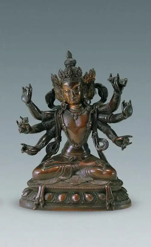 2592 清 铜六臂观音像