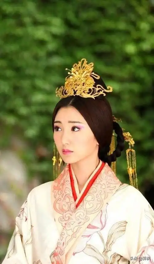 古装剧10个美绝人寰皇后造型!唐嫣华丽,江疏影优雅,杨幂最霸