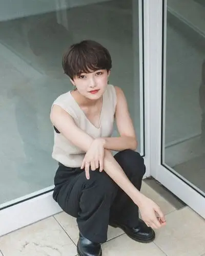 有气质又显年轻的短发发型今年很流行年底换发型就这样剪