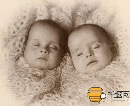 19世纪父母竟争拍"童尸照"假装孩子没死!