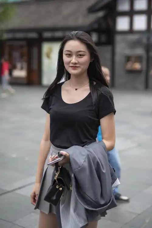 【套图】成都漂亮妹子多-蜂鸟网