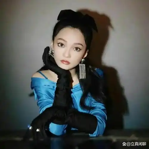 歌手 张韶涵 时尚照片集锦