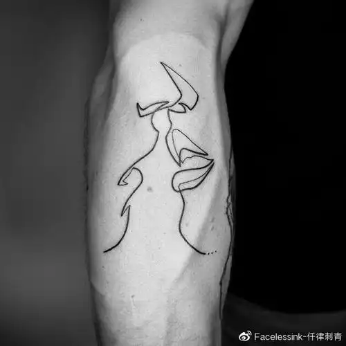 ⒒极简线条纹身图案赏析